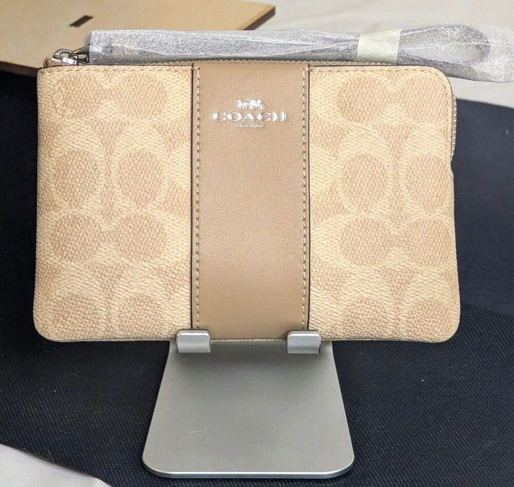 Coach Corner Zip Wristlet/Card Wallet - Taupe/Sand/Silver, Brand New